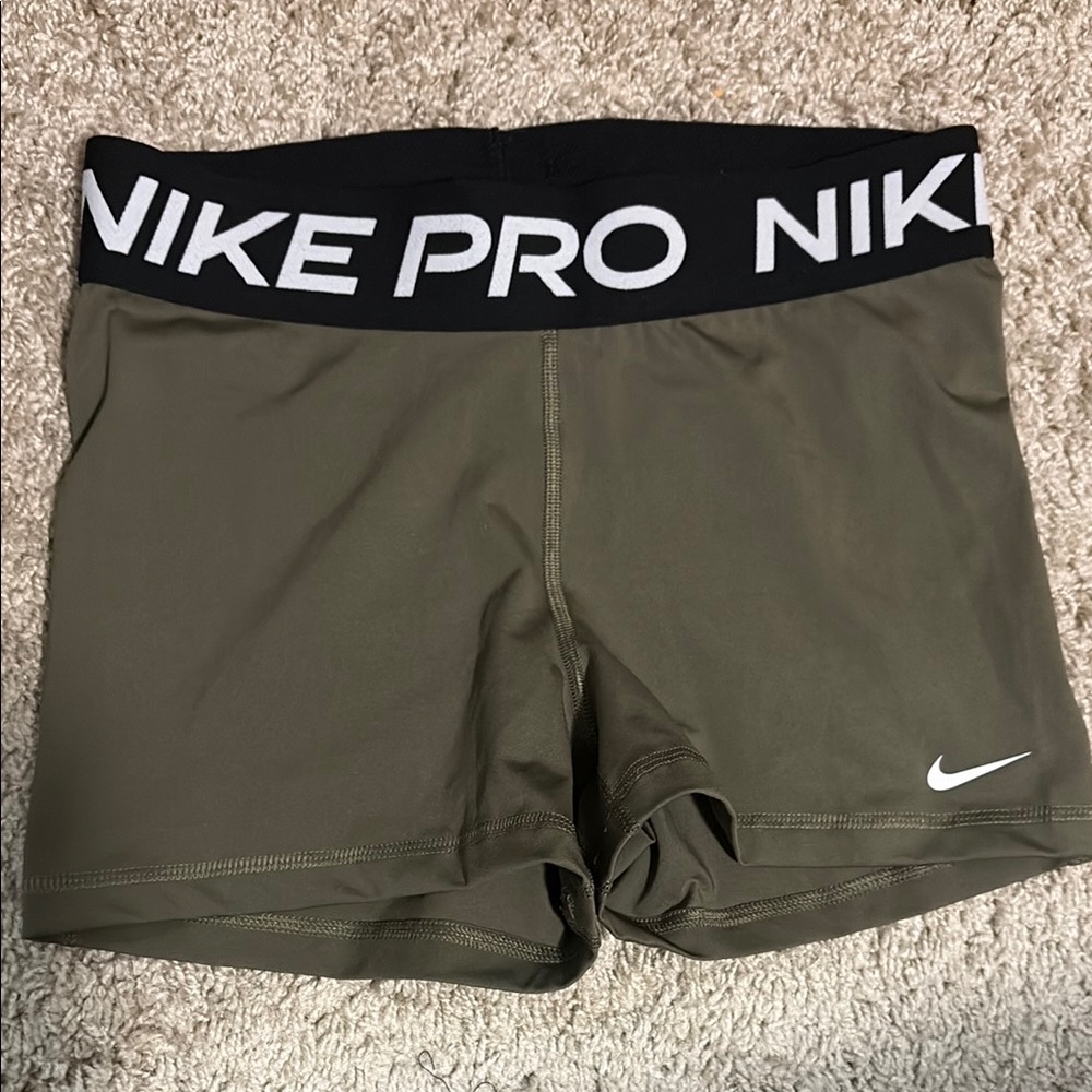 Nike Green and Black Nike Pro shorts  NWOT